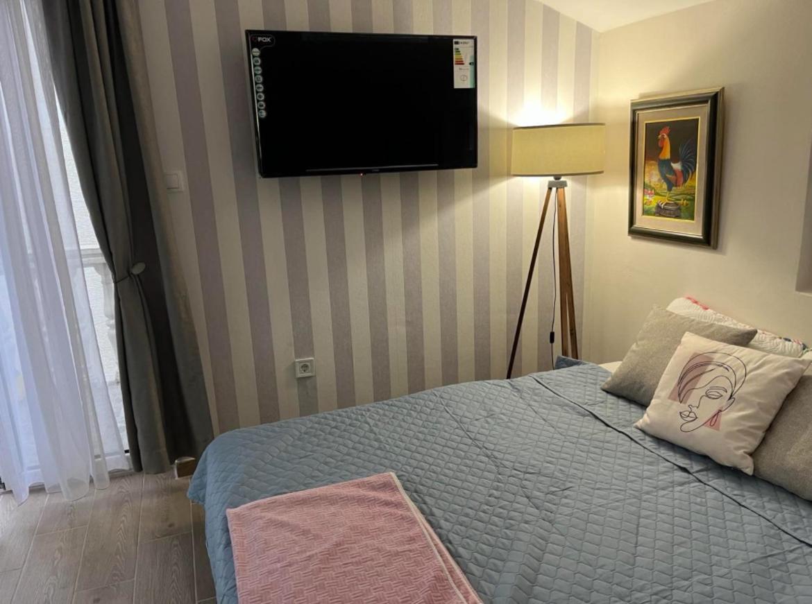 Quince Apartment